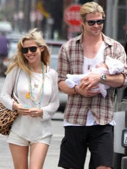Chris Hemsworth with Elsa Pataky and baby India