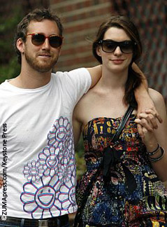 Celebrity Restaurants on Anne Hathaway Throws Fit At Restaurant   Celebrity Gossip