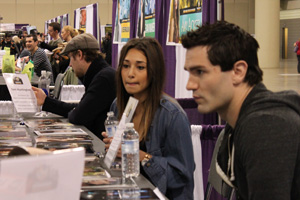 Vampires, Ghosts and Werewolves Sam Witwer and Maeghan Rath talk to a fan