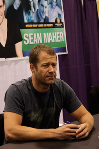 Eureka! Colin Ferguson is here Ferguson patiently waits for the line ups to begin