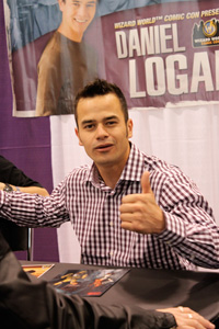 Daniel Logan poses for the camera Tribute gets a thumbs up from Daniel Logan