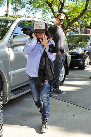 Celebrity Gossip  News on Alexander Skarsgard Steps Out With Ellen Page   Celebrity Gossip