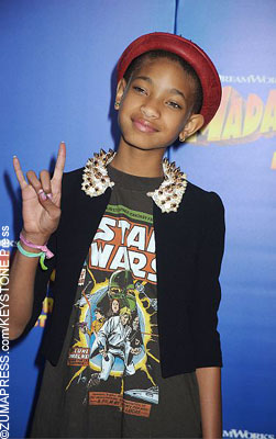 Gossip News Celebrity on Willow Smith Gets Tongue Piercing   Celebrity Gossip