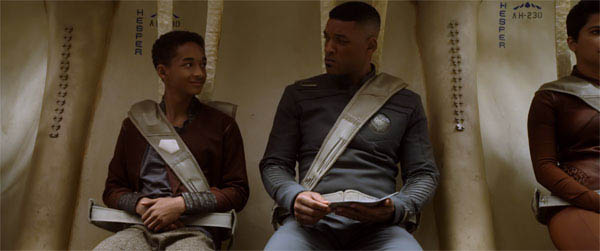 http://www.tribute.ca/tribute_objects/images/movies/After_Earth/afterearth4.jpg