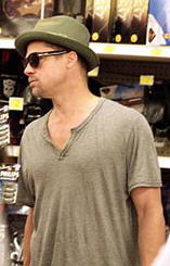 Brad Pitt shopping
