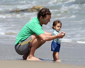 Mathew McConaughey and girlfriend expecting second child « Celebrity Gossip  and Movie News