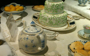 Mad Hatter's Tea Set