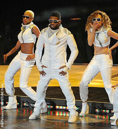 Usher performed during half time « Celebrity Gossip and Movie News