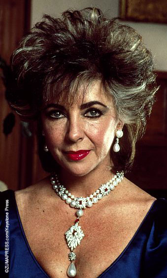 Elizabeth taylor deals pearl necklace