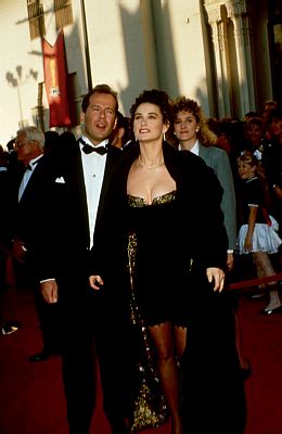 In 1989, Demi Moore tried her hand at designing her own outfit for the 61st Academy Awards and let’s just say she should’ve left it up to the pros. The top wasn’t too bad with a fitted velvet bodice but the bottom half left people scratching their heads. It was a floor-length skirt but only […]