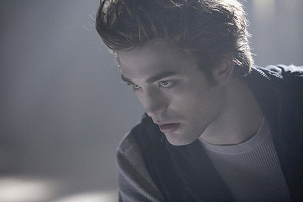 As portrayed by oh-so-hot Brit Robert Pattinson, Edward Cullen is the hottest vampire around — according to his many teenage fans around the world (and their mothers).