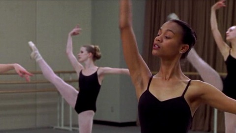 A versatile actress, perhaps best known for her role in James Cameron’s box-office hit Avatar – Zoe Saldana is also a talented dancer. She developed her love for dancing while studying ballet in the Dominican Republic and has since incorporated that passion with her love for acting in films such as Center Stage and Drumline.