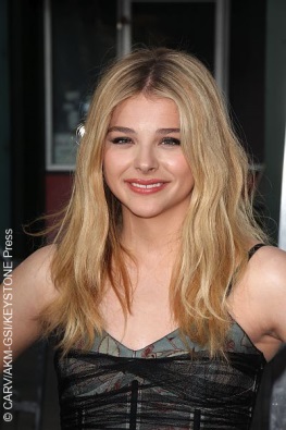 Chloe Moretz Online