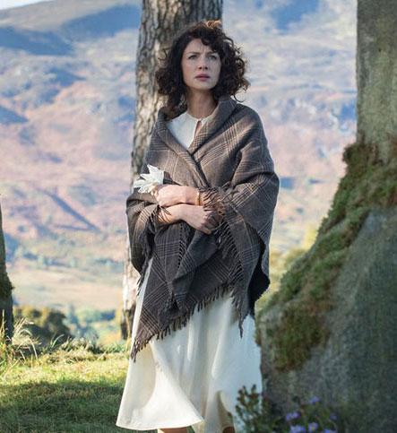 Caitriona Balfe in Outlander