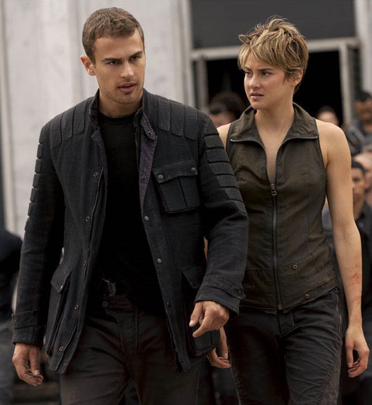 Theo James and Shailene Woodley in The Divergent Series: Insurgent