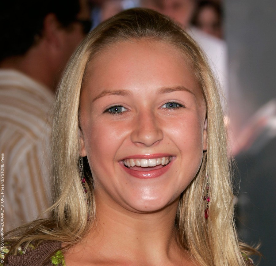 Skye McCole Bartusiak « Celebrity Gossip and Movie News