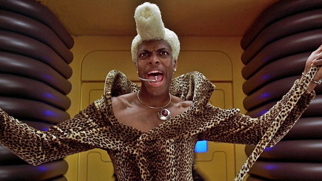 Let’s start this party off with a bang — a bleach blonde fro in the shape of a Pringles can. This is Chris Tucker in The Fifth Element. We understand that this movie is supposed to take place in the future, therefore everybody looks weird. But this is just bad. And uncomfortably phallic.