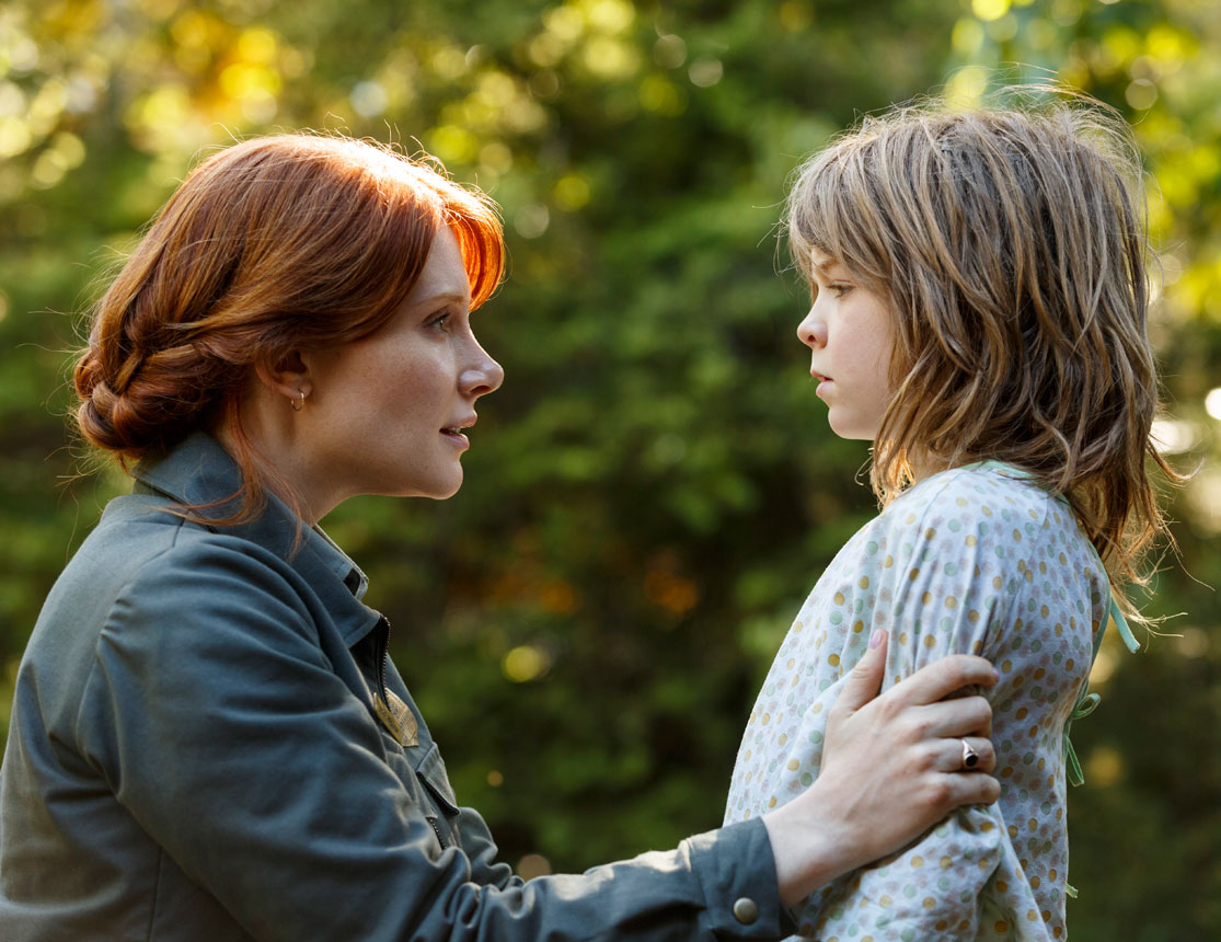 Bryce Dallas Howard and Oakes Fegley in Pete's Dragon