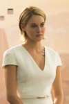The Divergent Series: Allegiant sets the tone for final film