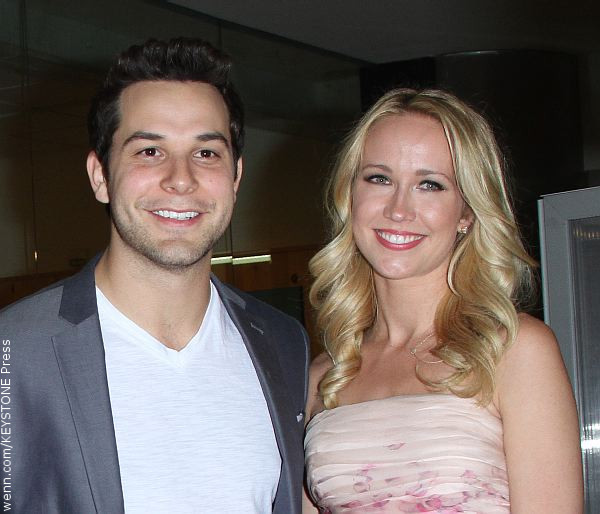 Anna Camp and Skylar Astin