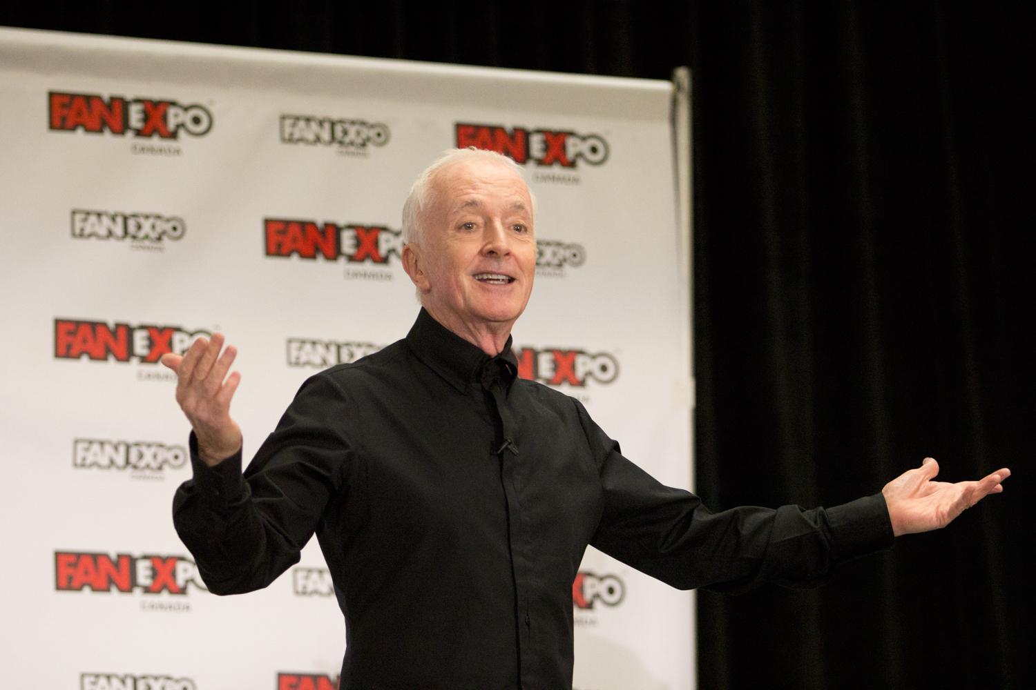 I want you. Dan tell. Dan tell. John matthew murphy brewery. Энтони дэниелс комик кон москва.