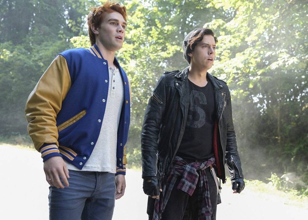 Archie (KJ Apa) and Jughead (Cole Sprouse)