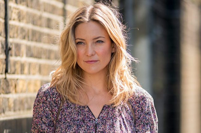 The eternal free-spirit, Kate Hudson is known for her fearless performances in movies like Almost Famous and Raising Helen. However, she didn’t want people to know her mother is Goldie Hawn, fearing they would assume she didn’t earn her success.