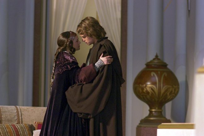 I think we can all agree there was a shocking lack of chemistry and unbelievability in Anakin (Hayden Christensen) and Padme’s (Natalie Portman) onscreen romance. 
