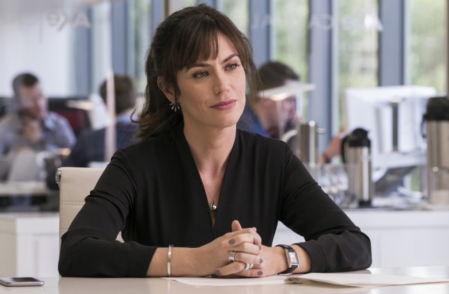 Maggie Siff is undeniably seductive. She turns heads everywhere, whether she’s on the back of a motorcycle as Dr. Tara Knowles on Sons of Anarchy, or as Wendy Rhoades in the series Billions.