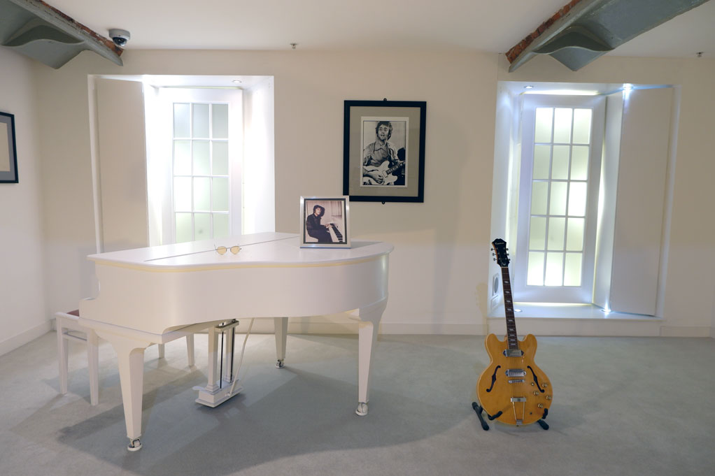 John Lennon’s White Room « Celebrity Gossip and Movie News