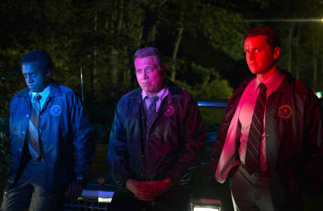 FBI agents Holden Ford (Jonathan Groff) and Bill Tench (Holt McCallany) apply their groundbreaking behavioral analysis to hunting notorious serial killers with help from psychologist Wendy Carr (Anna Torv). They move from theory into action when the FBI joins in a high-profile hunt for a serial child murderer. 