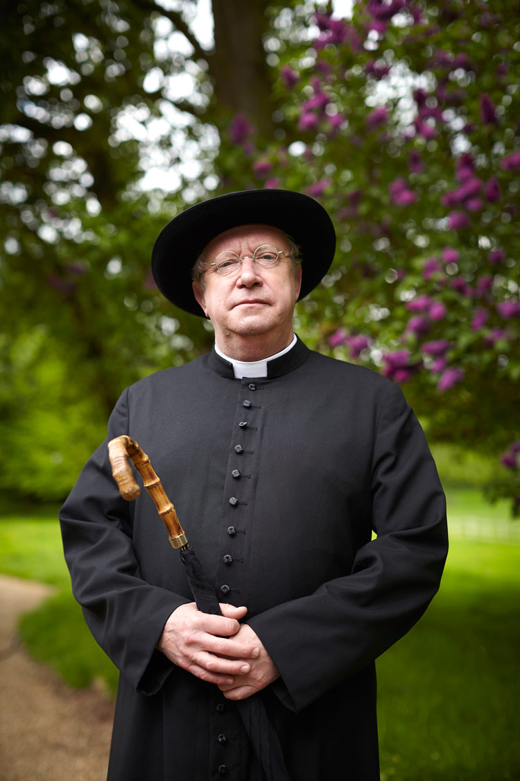 Father Brown star Mark Williams tells us about Season 8! « Celebrity