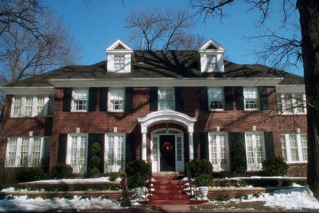 This classic film is set in Chicago, but you’ll have to travel just a bit outside out the city to find the iconic McAllister home. You can visit the real-life mansion at 671 Lincoln Ave in Winnetka, Illinois. The exterior of the house was featured in both Home Alone and Home Alone 2, although the […]