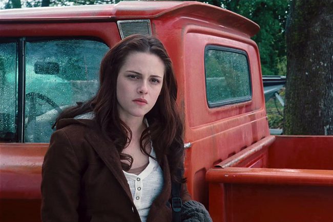 While the first film was released more than a decade ago, most Twilight fans are still torn about their feelings surrounding the leading female in the films. Although Bella Swan was supposed to be the heroine of the franchise, her actions made her look like the exact opposite. She did not have much personality and […]