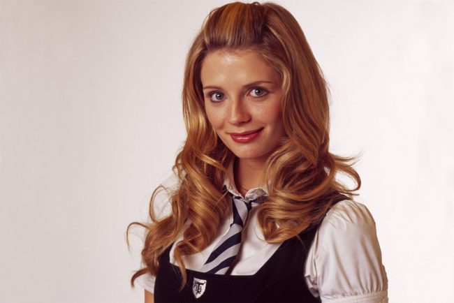 Having been born and raised in London until she was six, Mischa Barton has little excuse as to why she can’t deliver an English accent. Lacking consistency when she speaks, it’s hard to pinpoint what accent she was actually going for. Slipping between British English, American, and even Scottish sometimes, you get the feeling that […]