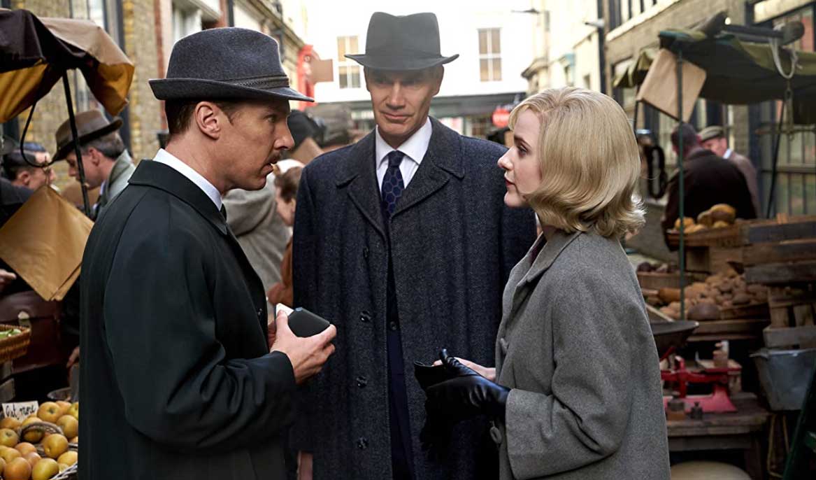Benedict Cumberbatch and Rachel Brosnahan in The Courier