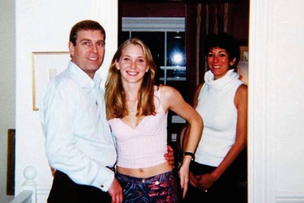 Prince Andrew, Virginia Giuffre, then Roberts, and Ghislaine Maxwell in 2001