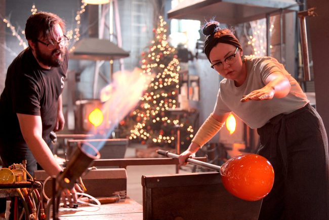 Blown Away is cranking up the heat for a spectacular holiday showdown! ’Tis the season for redemption as five fan favorite glass blowers return to the hot shop to compete in a series of Christmas-themed challenges in the quest to become The Best in Holiday Blow. In the spirit of giving, the winner will not […]