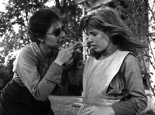Patty Duke reprised the role of Helen Keller in The Miracle Worker (1962), having debuted in the role on Broadway in 1959. She earned an Academy Award in 1963 for Best Supporting Actress at just 16 years of age.