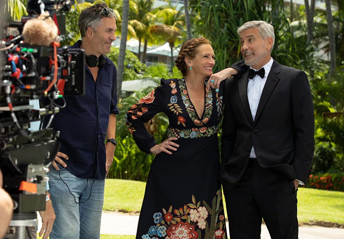 Julia Roberts and George Clooney on the set of Ticket to Paradise. Photo by Vince Valitutti / 2022 Universal Studios