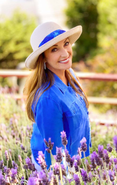 Jane Seymour and the Lady Jane hat from Wallaroo