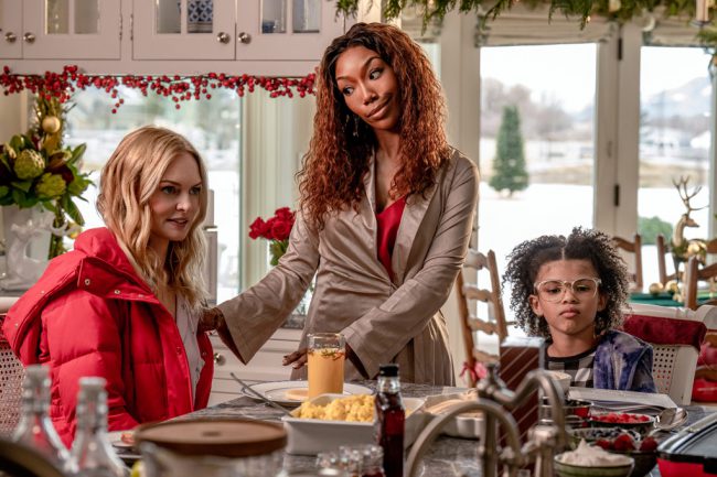 After a twist of fate brings their families together for Christmas, Charlotte (Heather Graham) sets out to prove her old friend Jackie’s (Brandy Norwood) life is too good to be true.