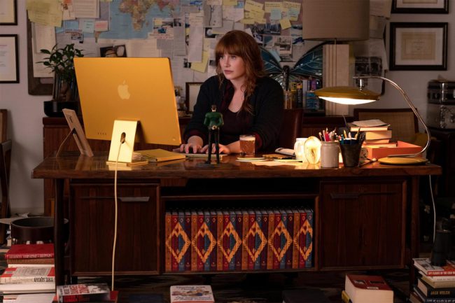 Elly Conway (Bryce Dallas Howard) is the reclusive author of a series of best-selling espionage novels, whose idea of bliss is a night at home with her computer and her cat, Alfie. But when the plots of Elly’s fictional books — which center on secret agent Argylle and his mission to unravel a global spy […]