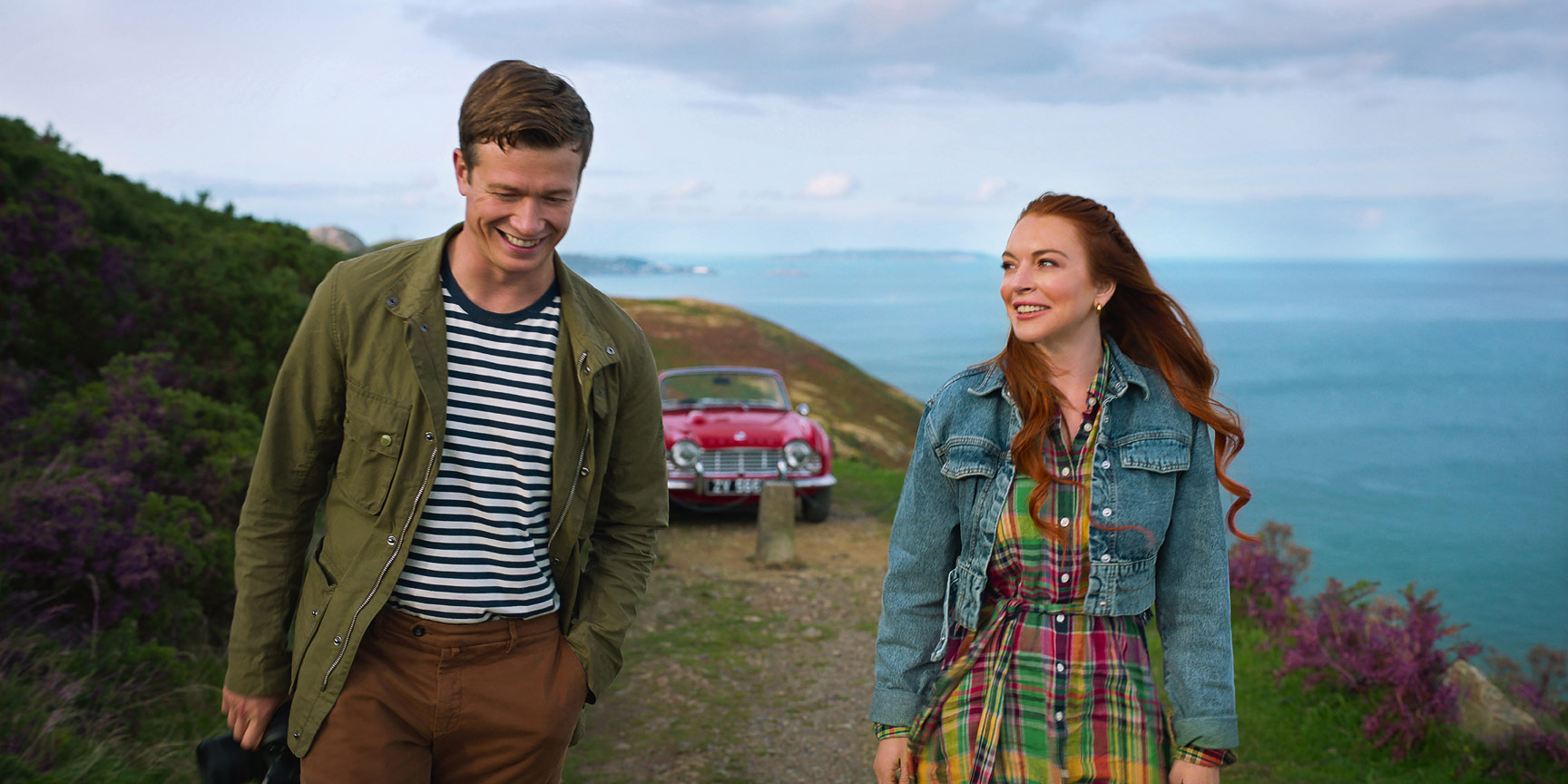 Ed Speleers and Lindsay Lohan in Irish Wish on Netflix