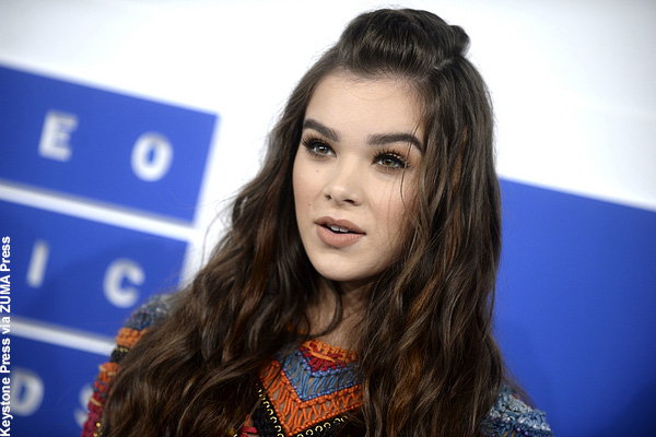 Hailee Steinfeld