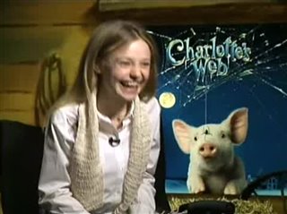 DAKOTA FANNING (CHARLOTTE'S WEB) Interview 2006 | Movie Interview